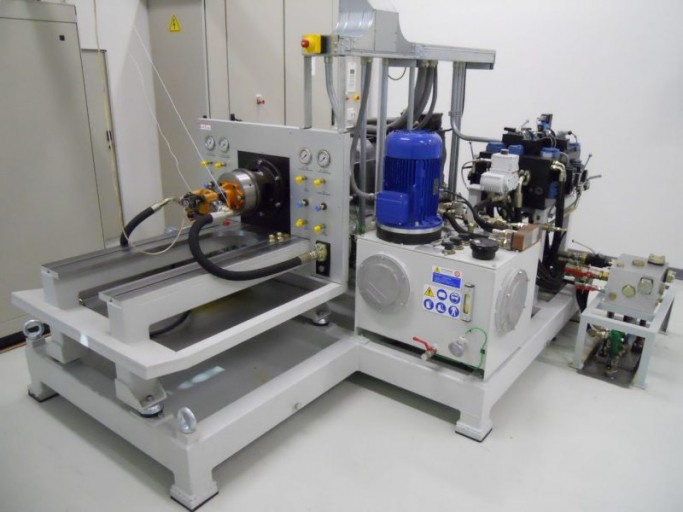 FPRL Hydraulic pumps and motors test rig (research)